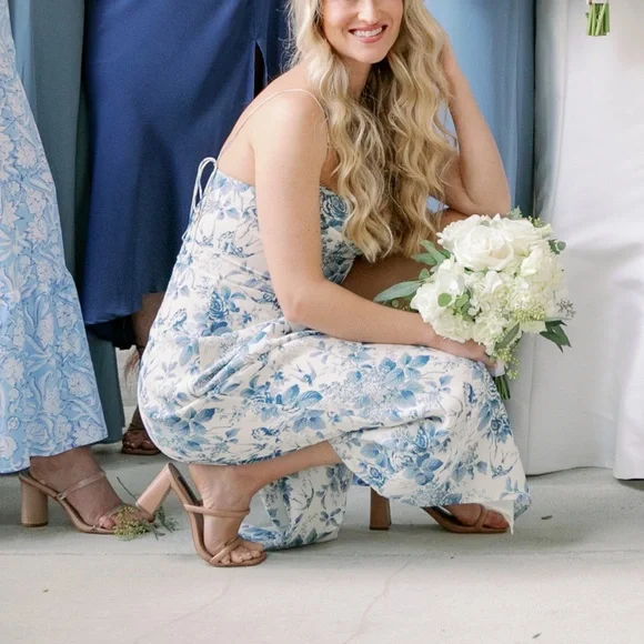 The Reformation Kourtney Dress - Picture 5 of 12